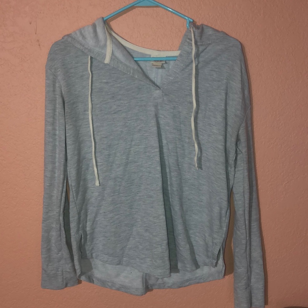 Women’s Mossimo long sleeve Vneck hoodie